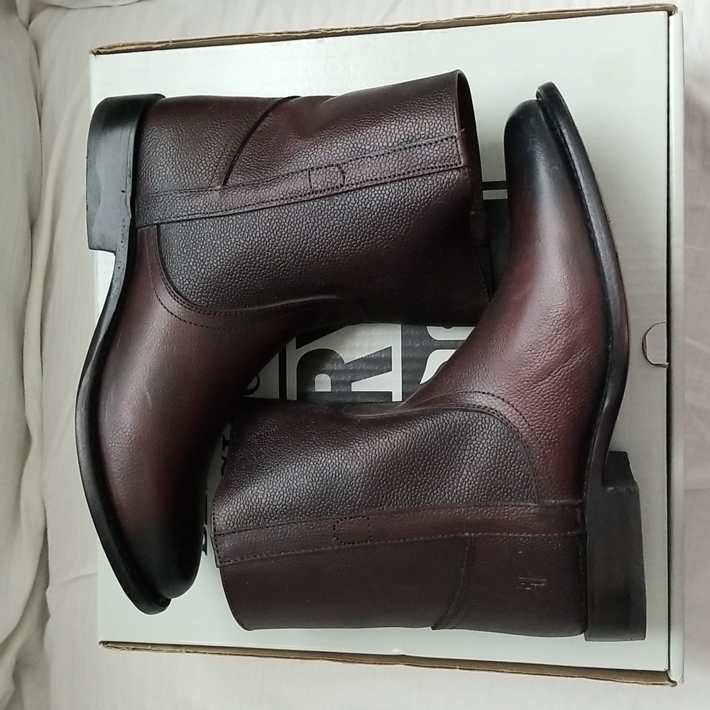 Frye Wyatt Short Boots - Picture 2 of 6